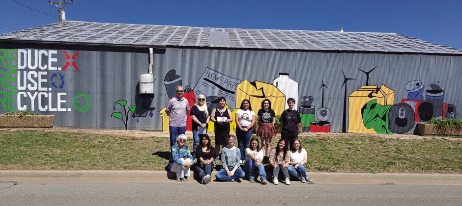 Art students at Weatherford High School